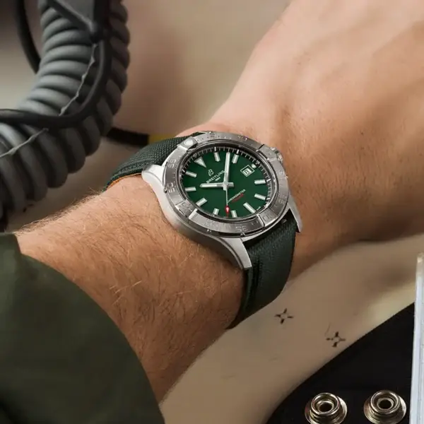 Breitling Avenger Automatic 42Mm A17328101L1X1 - Image 5