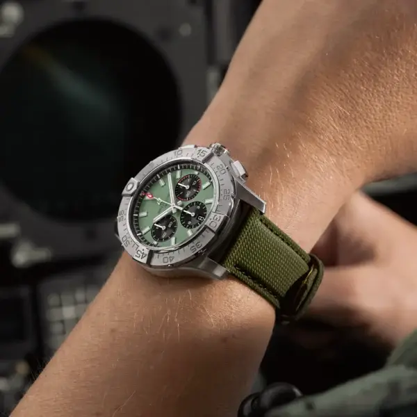 Breitling Avenger B01 Chronograph 44Mm Ab0147101L1X1 - Image 4